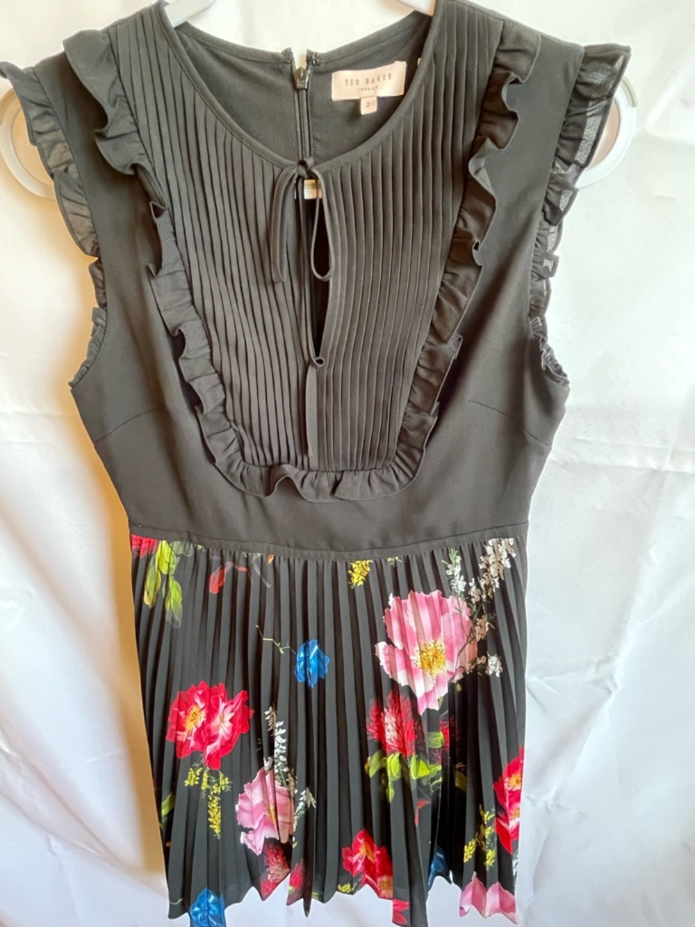 Ted Baker London Black Floral Pleated Party Dress Size 2